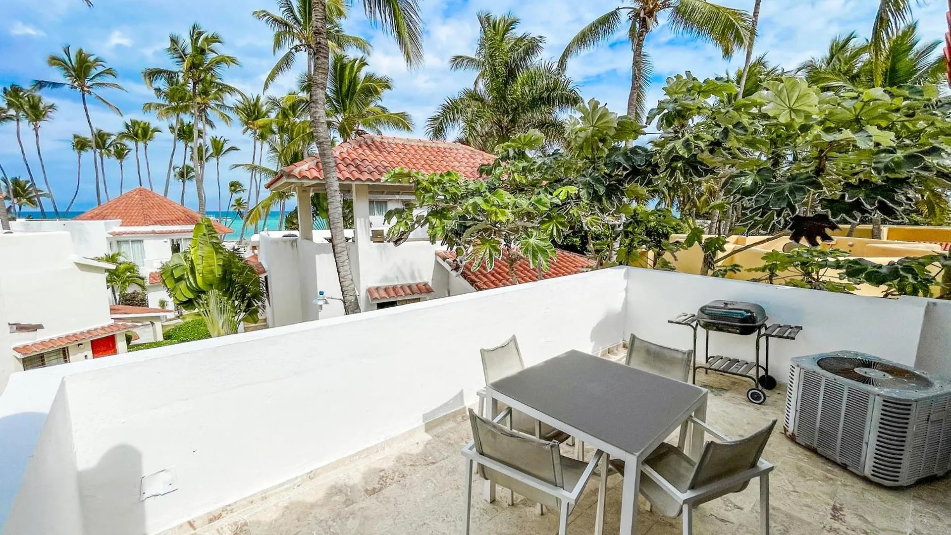 Skyline Ocean Breeze Hotel With View Los Corales Bbq Wifi Beach Club & Spa Punta Cana Dominican Republic