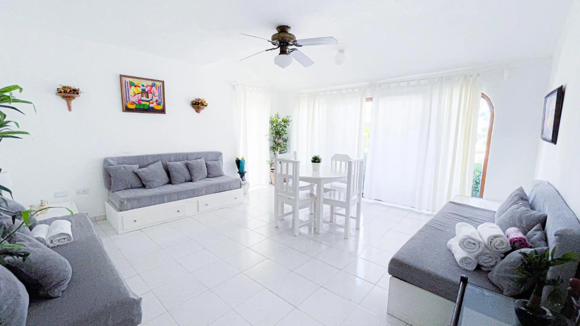 Skyline Ocean Breeze Hotel With View Los Corales Bbq Wifi Beach Club & Spa Punta Cana