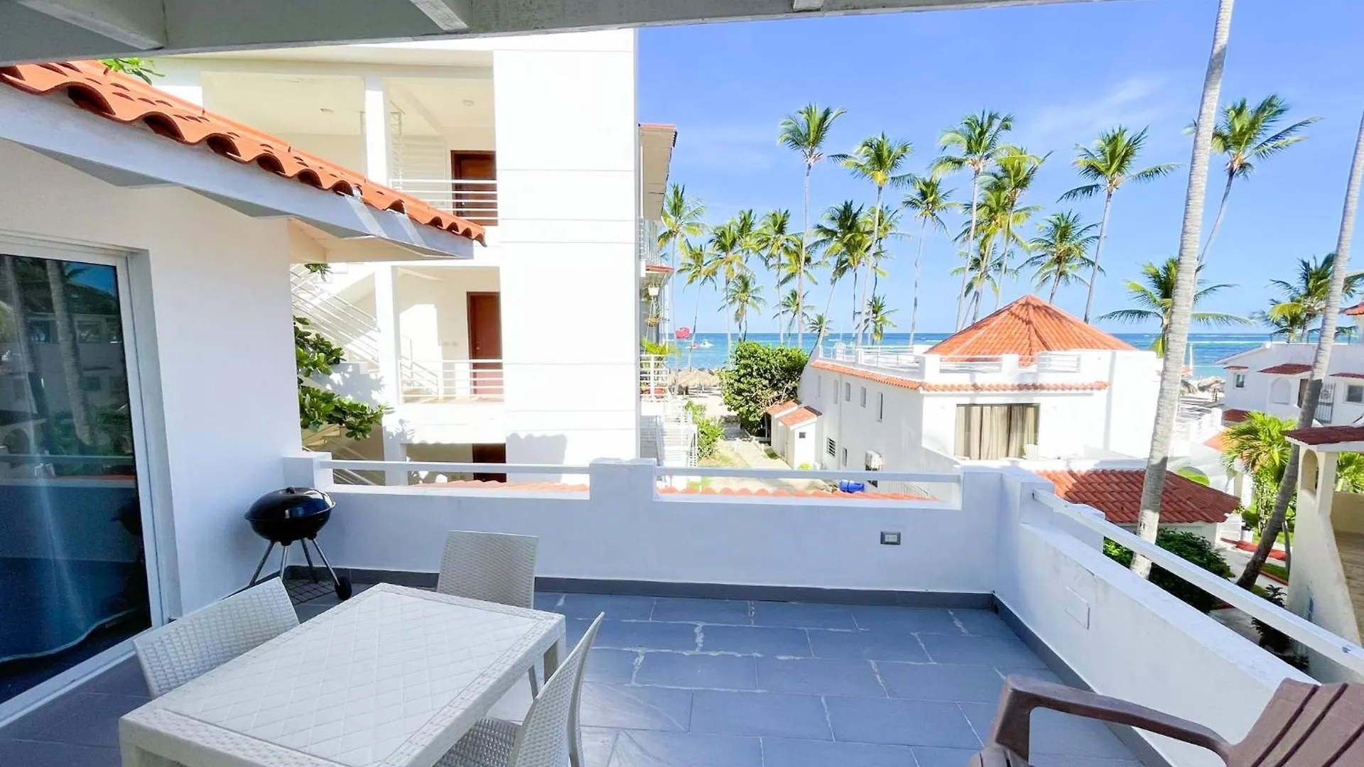 Skyline Ocean Breeze Hotel With View Los Corales Bbq Wifi Beach Club & Spa Punta Cana