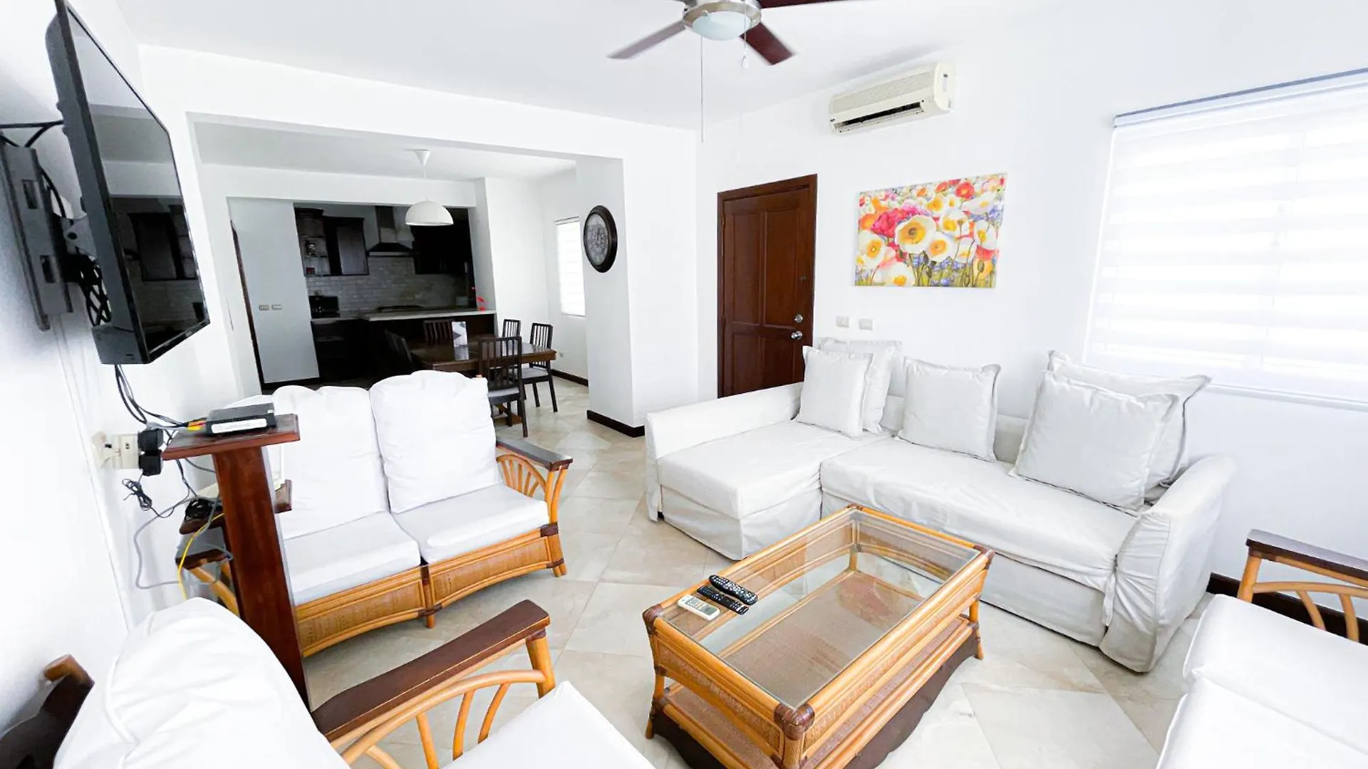 Skyline Ocean Breeze Hotel With View Los Corales Bbq Wifi Beach Club & Spa Punta Cana