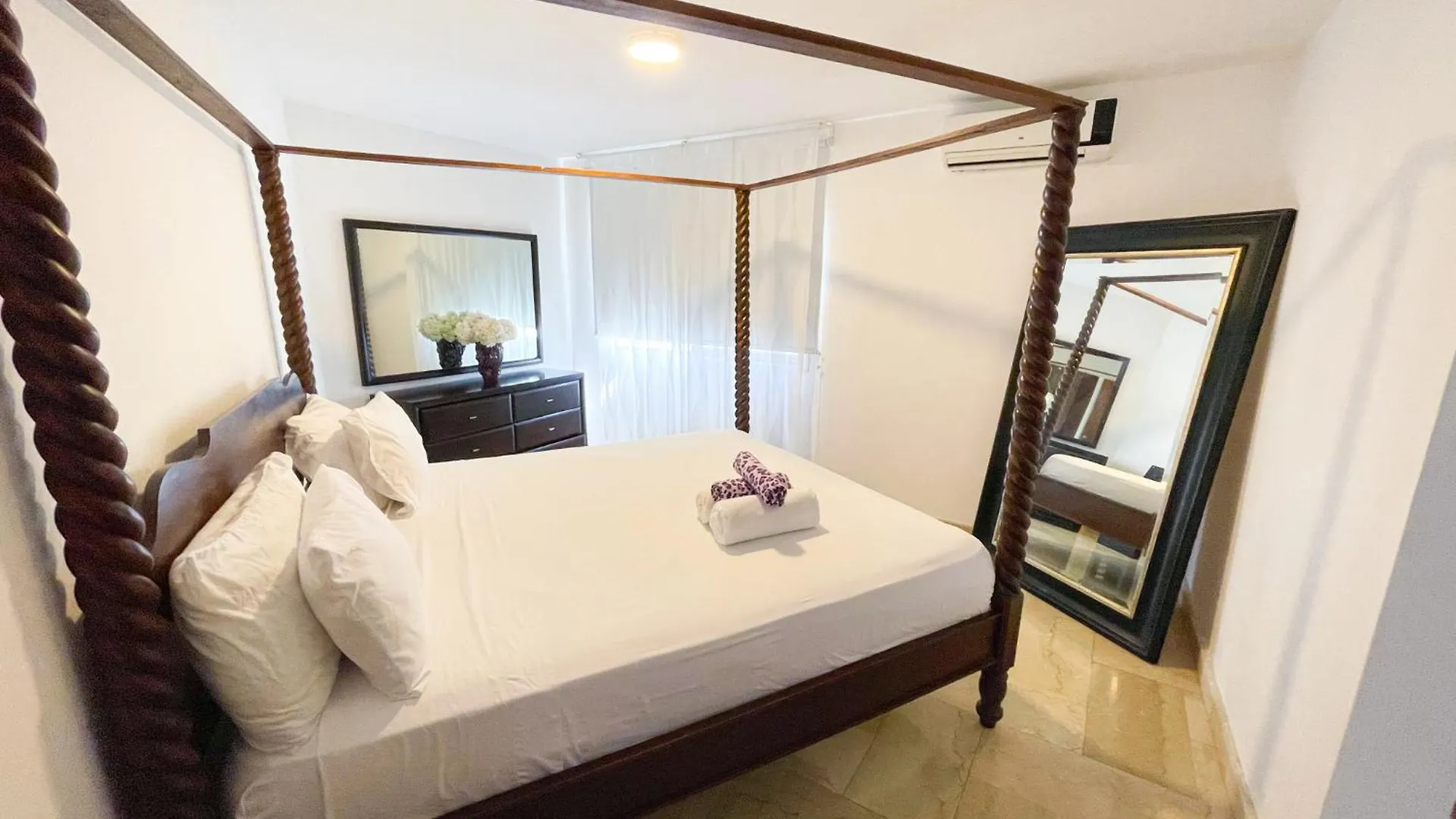Skyline Ocean Breeze Hotel With View Los Corales Bbq Wifi Beach Club & Spa Punta Cana